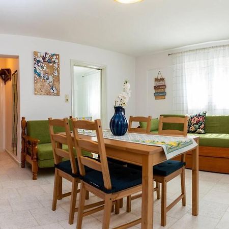 Central Little Home カランバカ エクステリア 写真